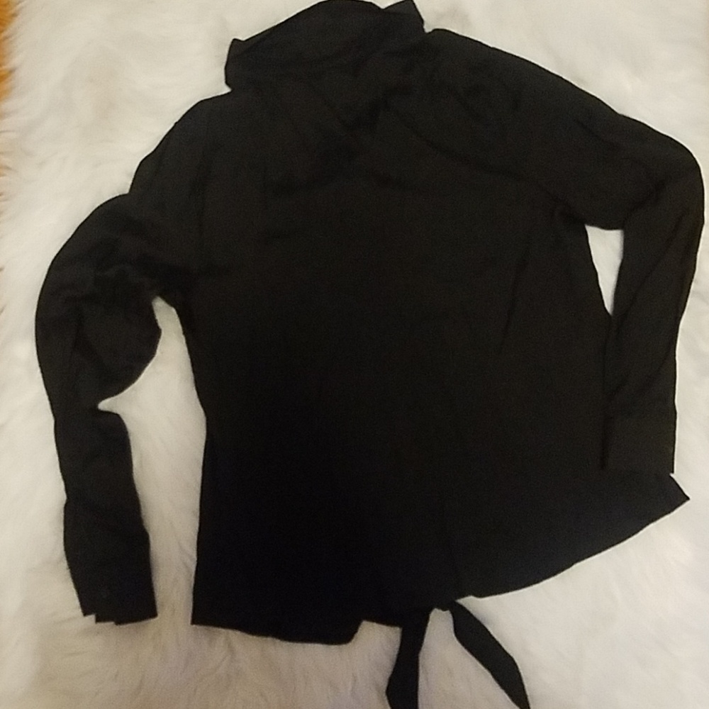 Black button up Shirt with Tie Bottom - Picture 4 of 4
